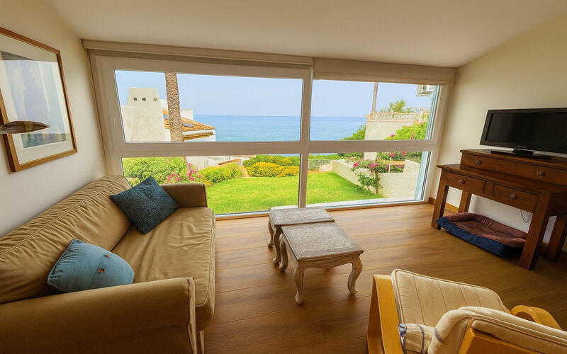 5 bedroom Townhouse for sale