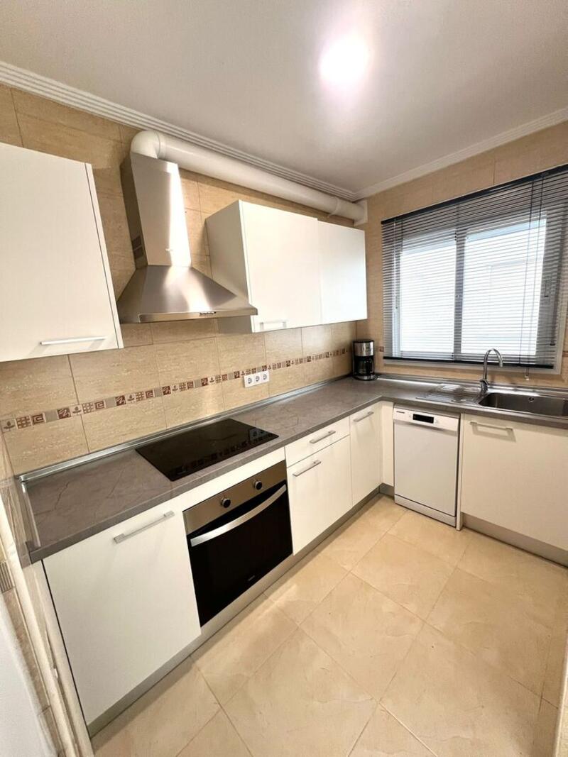 3 bedroom Townhouse for sale