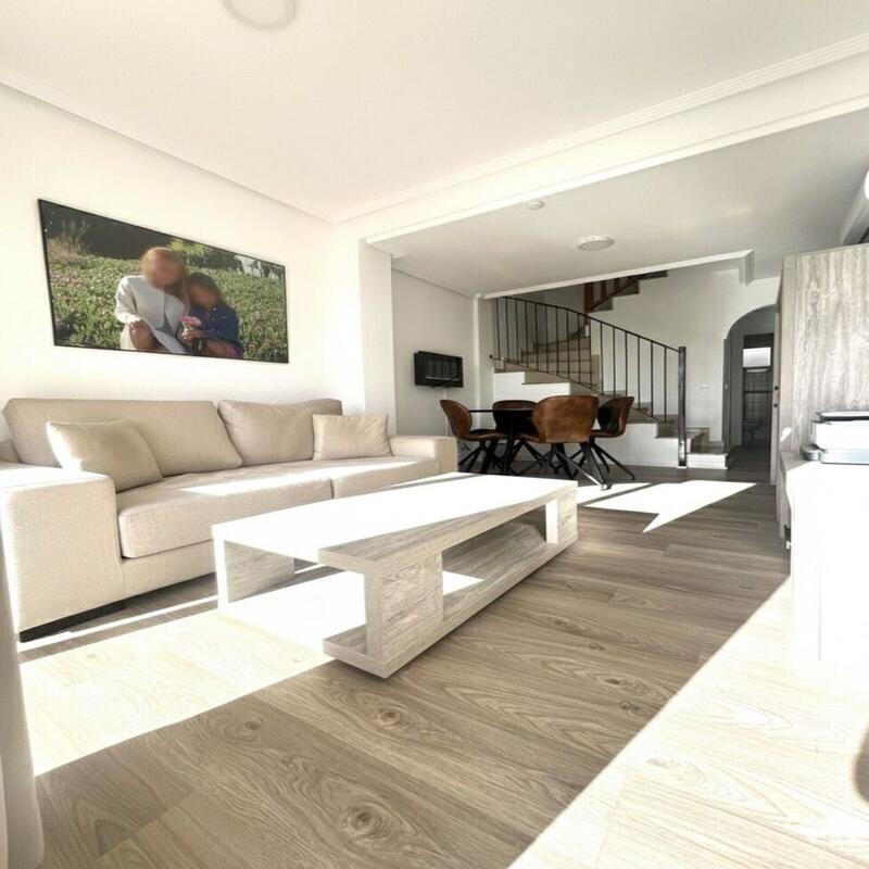 3 bedroom Townhouse for sale