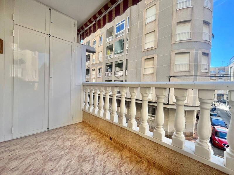 2 slaapkamer Appartement Te koop 2 slaapkamer Appartement Te koop