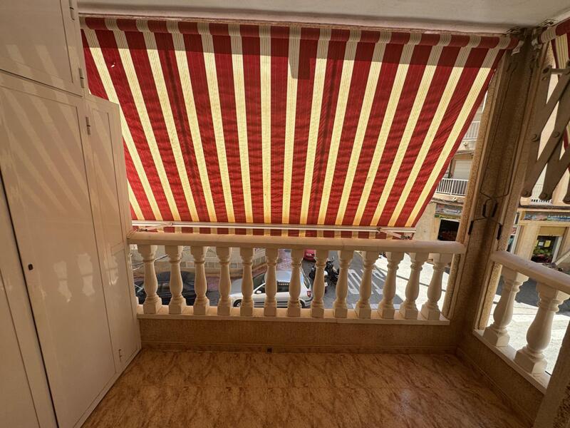 2 slaapkamer Appartement Te koop 2 slaapkamer Appartement Te koop