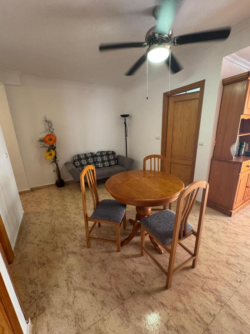 2 slaapkamer Appartement Te koop 2 slaapkamer Appartement Te koop