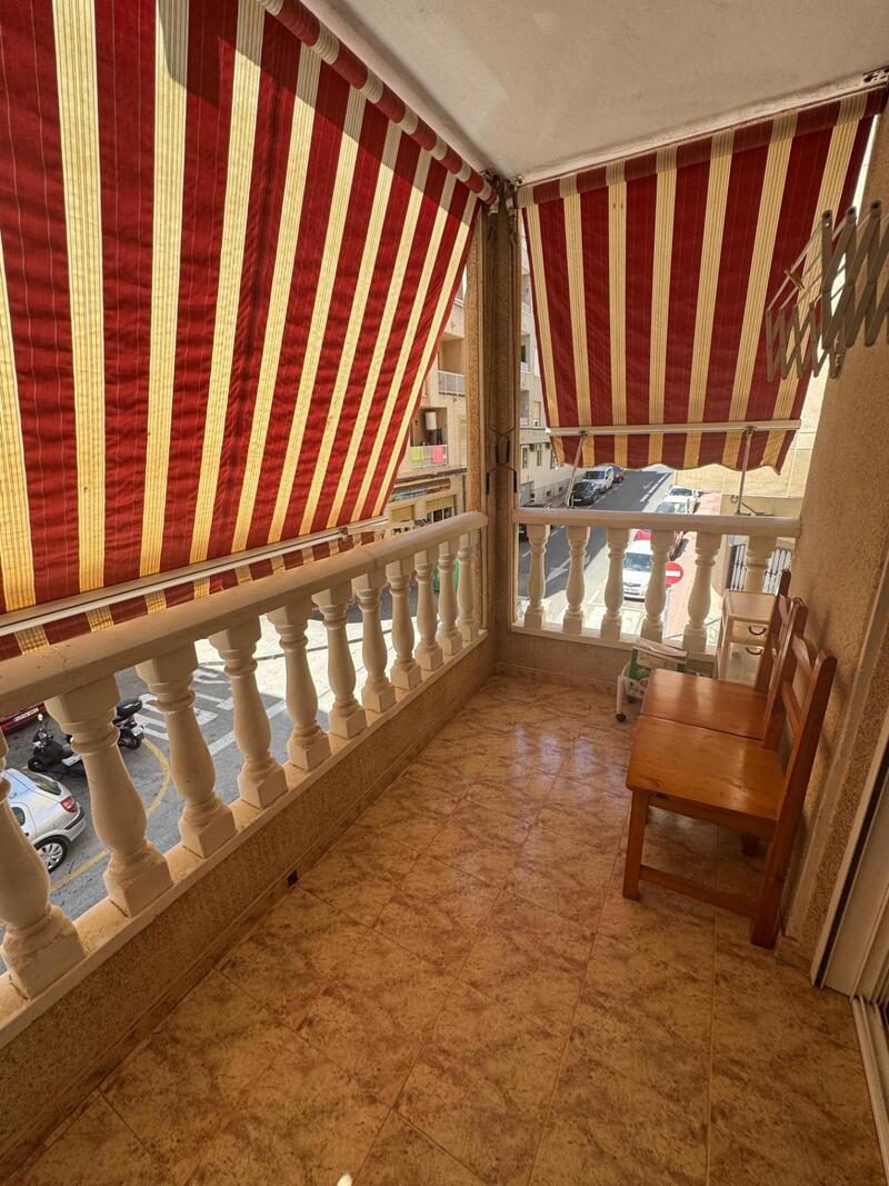 2 slaapkamer Appartement Te koop 2 slaapkamer Appartement Te koop