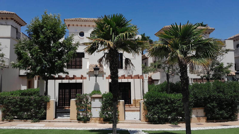 Villa for sale in Algorfa, Alicante
