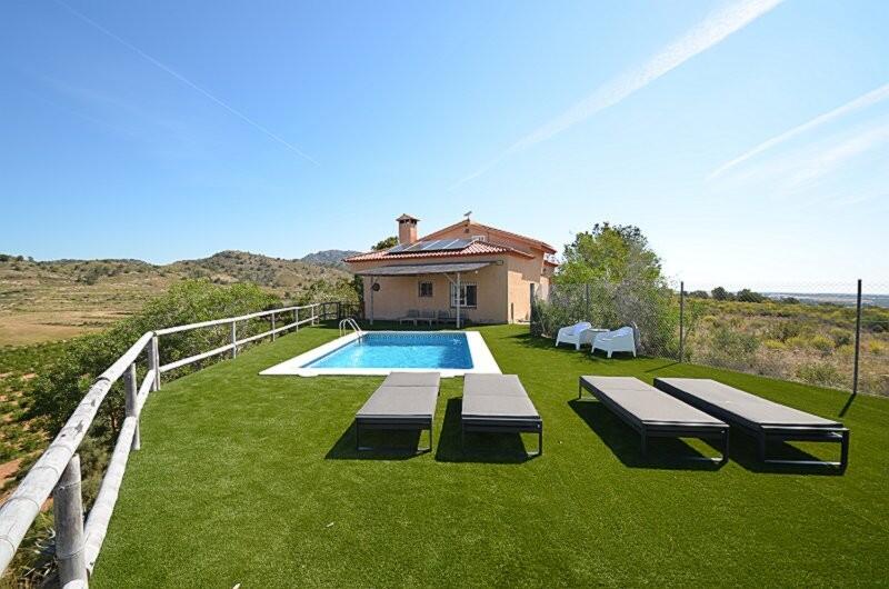 4 Schlafzimmer Landhaus zu verkaufen