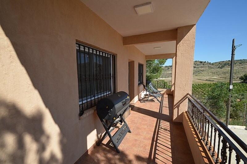 4 Schlafzimmer Landhaus zu verkaufen