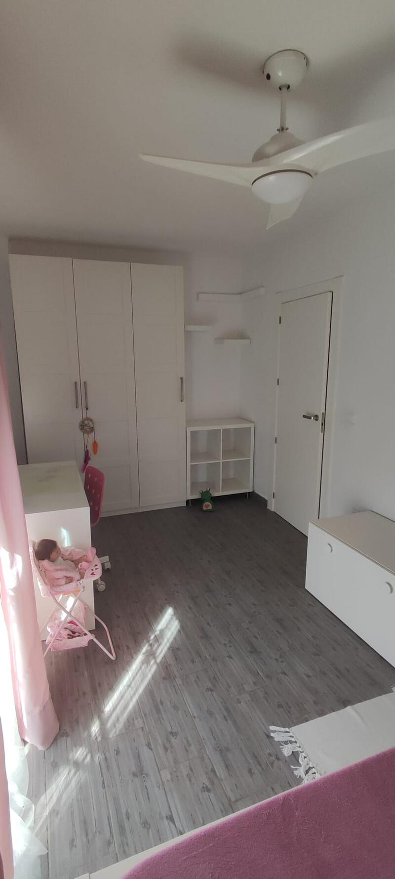 3 Schlafzimmer Stadthaus zu verkaufen