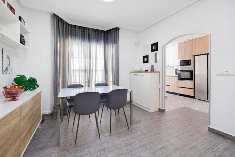 3 Schlafzimmer Stadthaus zu verkaufen