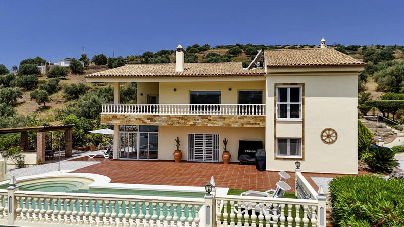 4 bedroom Villa for sale 4 bedroom Villa for sale