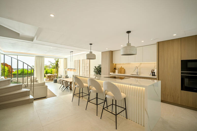 4 sovrum Radhus till salu 4 sovrum Radhus till salu