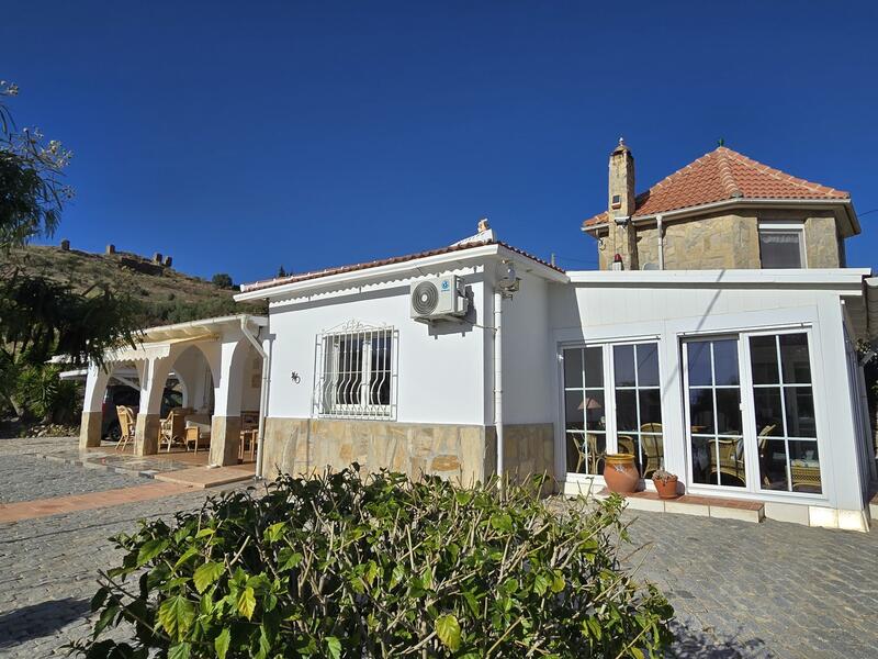 3 bedroom Villa for sale 3 bedroom Villa for sale