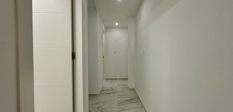 2 slaapkamer Appartement Te koop 2 slaapkamer Appartement Te koop