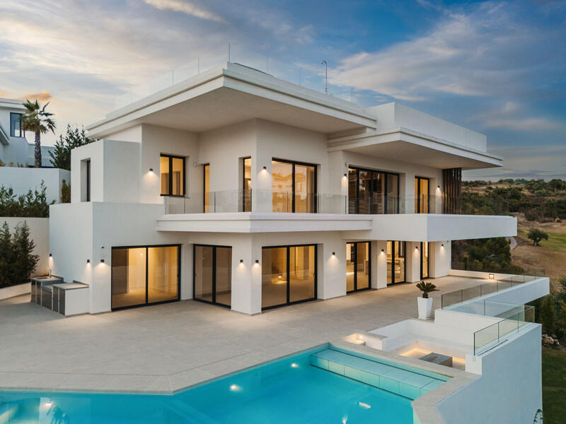 Villa en venta en Estepona, Málaga