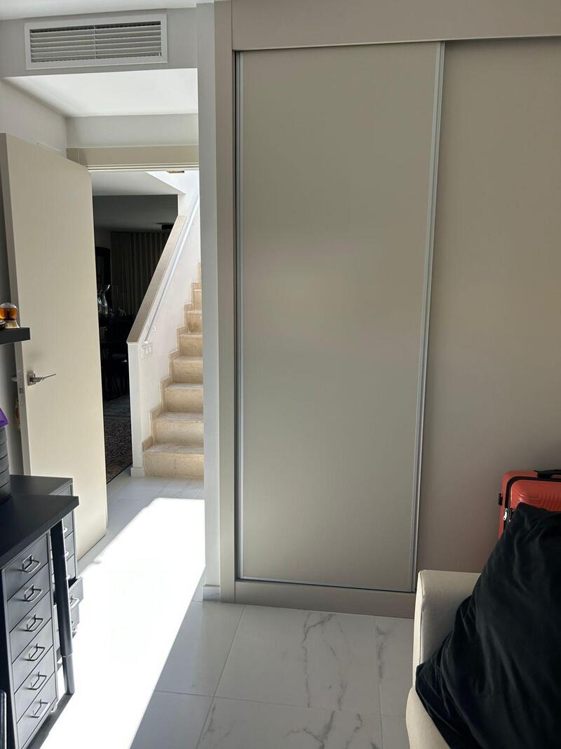 2 bedroom Apartment for sale 2 bedroom Apartment for sale