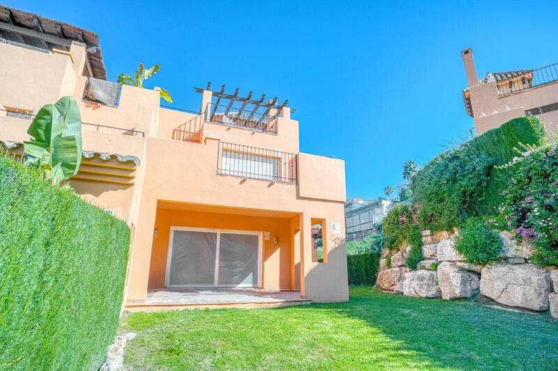 4 спальная комната городская тюрьма продается 4 спальная комната городская тюрьма продается