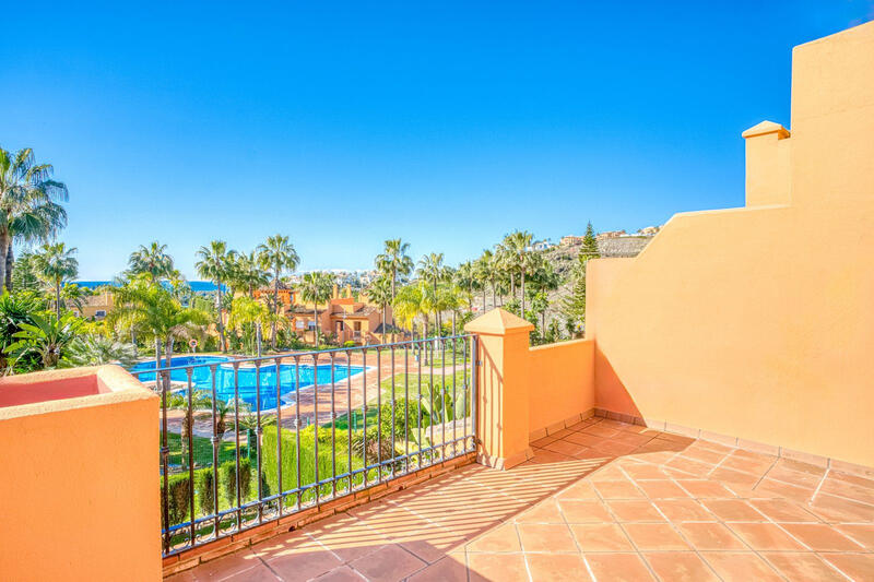 4 спальная комната городская тюрьма продается 4 спальная комната городская тюрьма продается