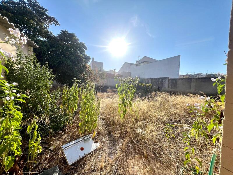 6 slaapkamer Gezinswoning Te koop 6 slaapkamer Gezinswoning Te koop