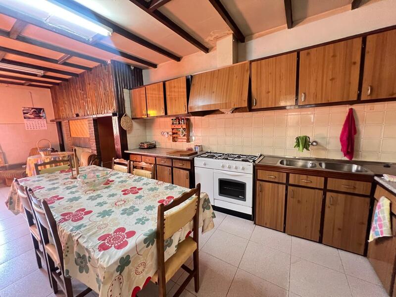 6 slaapkamer Gezinswoning Te koop 6 slaapkamer Gezinswoning Te koop