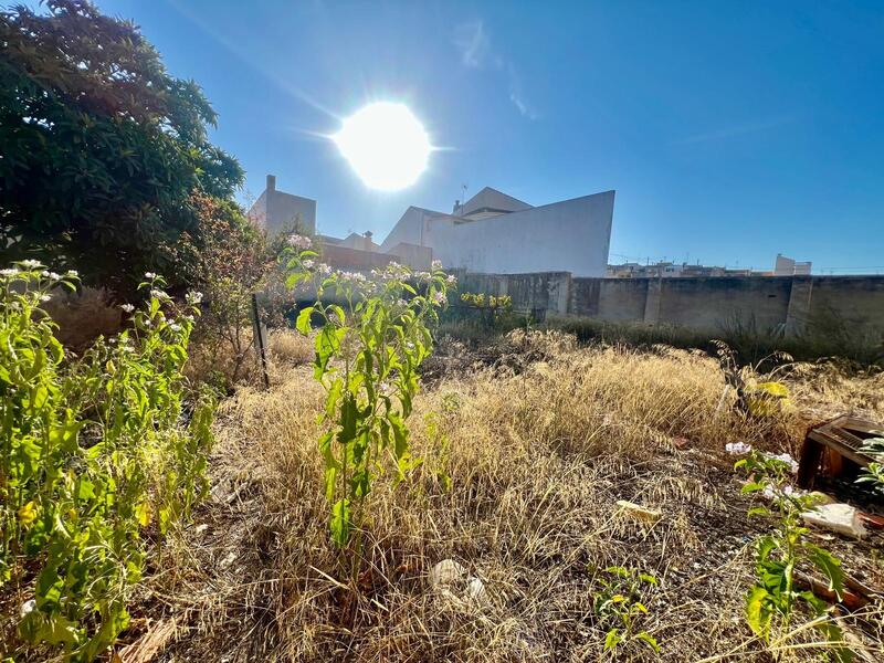 6 slaapkamer Gezinswoning Te koop 6 slaapkamer Gezinswoning Te koop