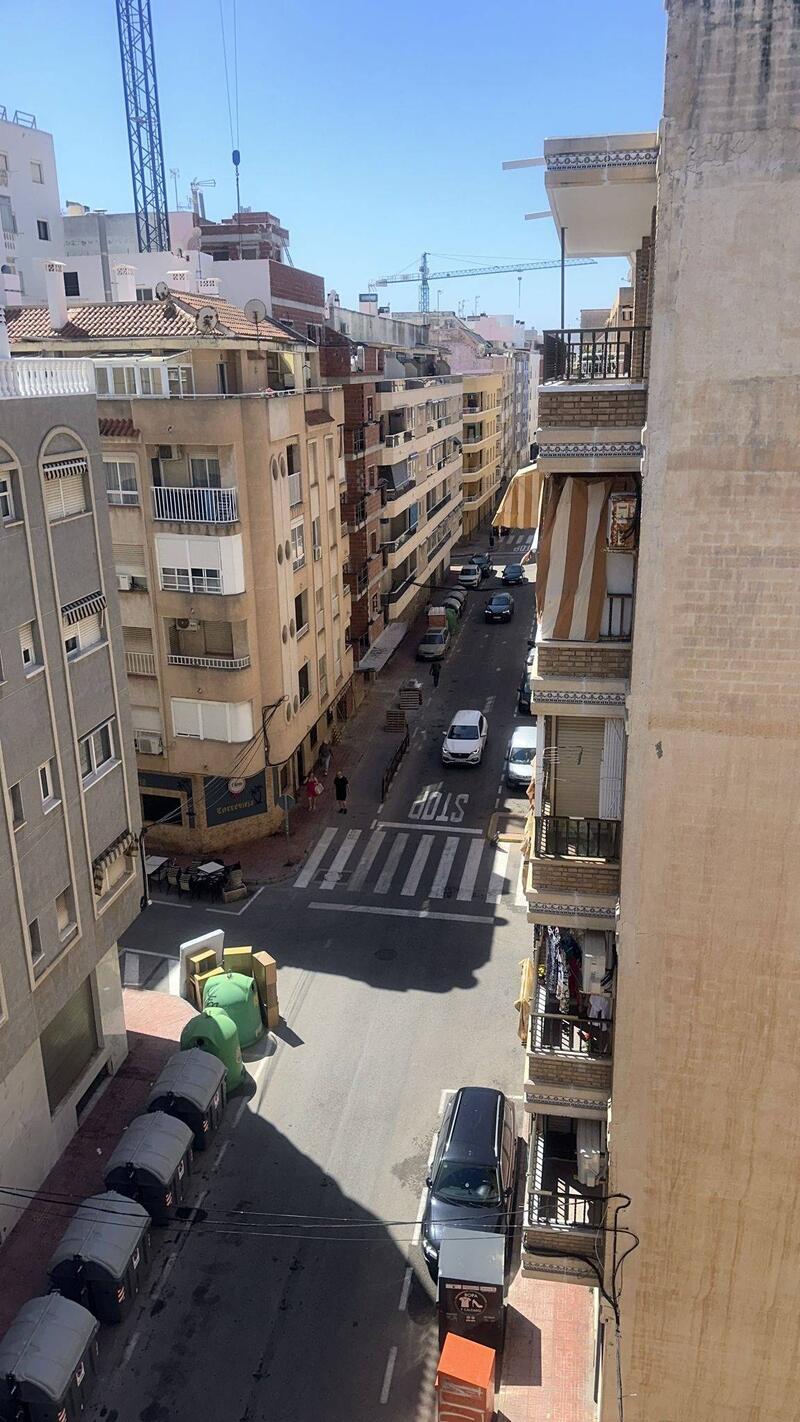 Lejlighed til salg i Torrevieja, Alicante