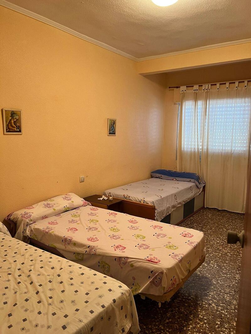 3 bedroom Apartment for sale