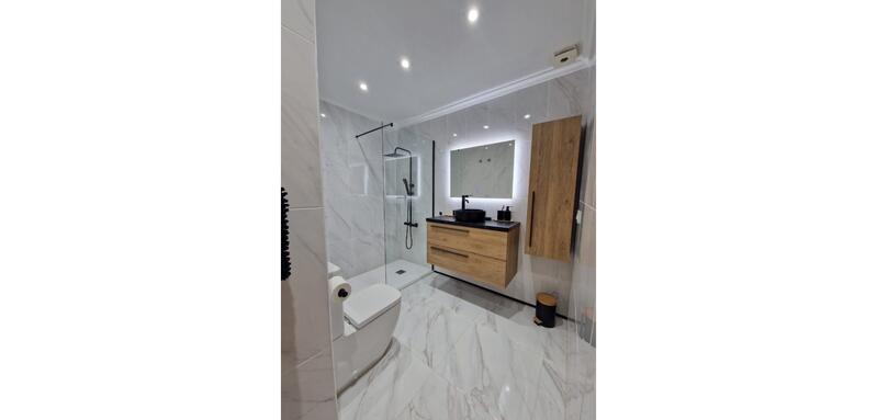 3 bedroom Townhouse for sale