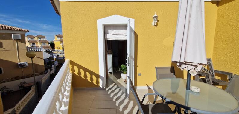 3 bedroom Townhouse for sale