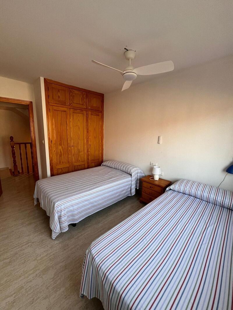 3 Schlafzimmer Stadthaus zu verkaufen