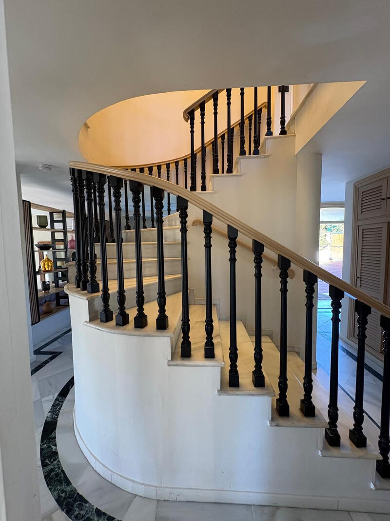 6 chambre Villa à vendre