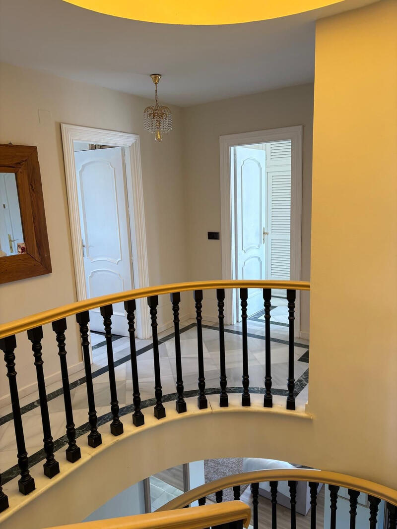 6 chambre Villa à vendre