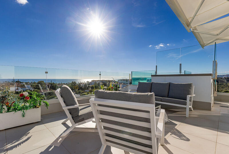 5 bedroom Apartment for sale