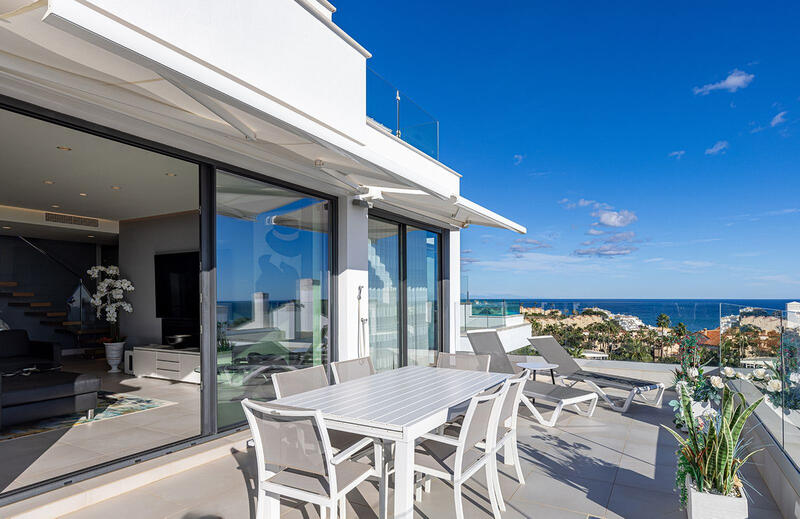 5 bedroom Apartment for sale