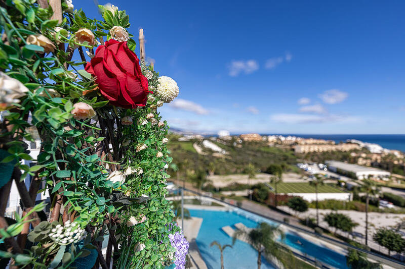 5 bedroom Apartment for sale