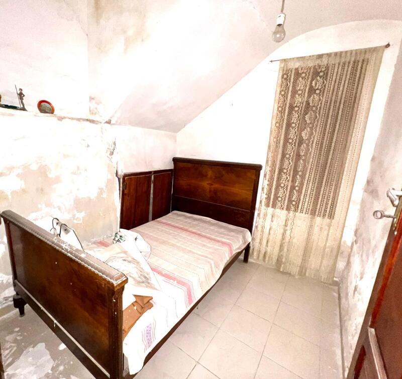 8 sovrum Radhus till salu