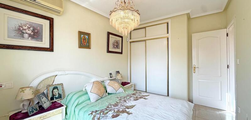 3 sovrum Radhus till salu