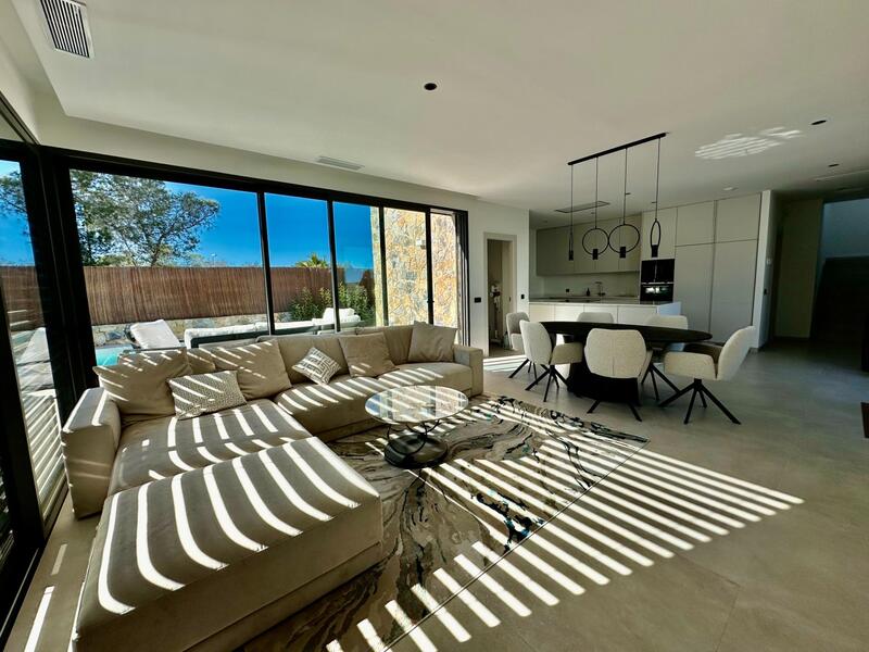 3 sovrum Villa till salu