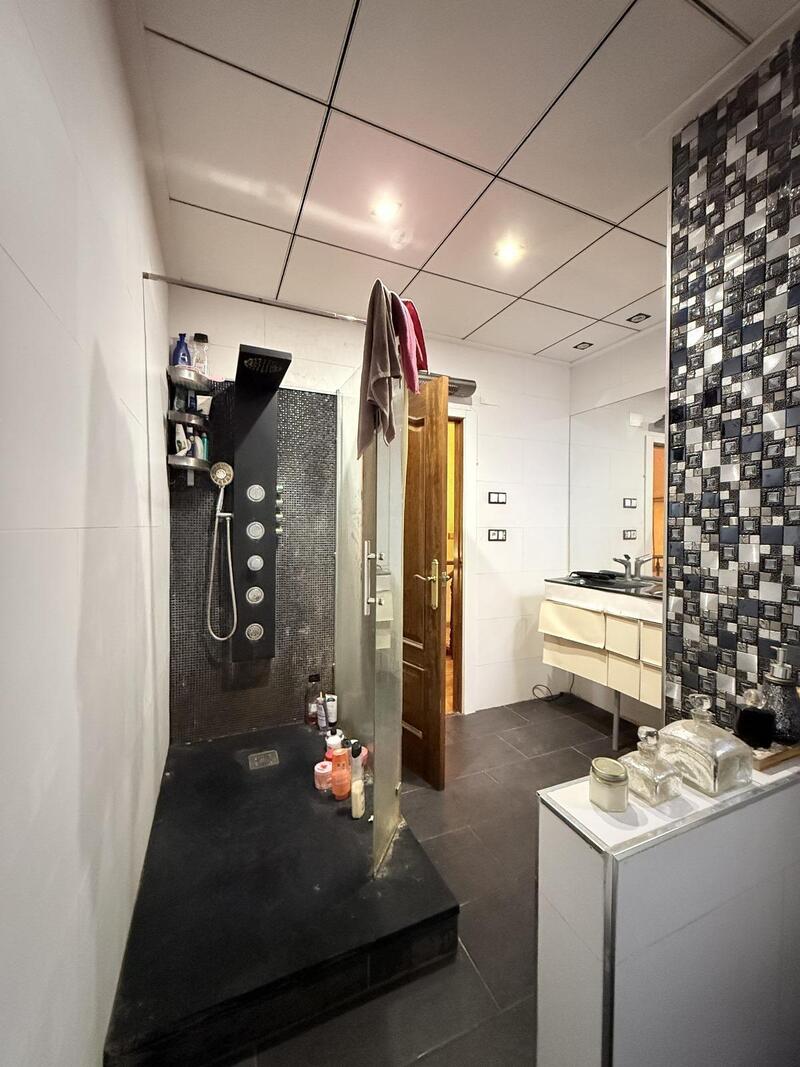 4 sovrum Radhus till salu