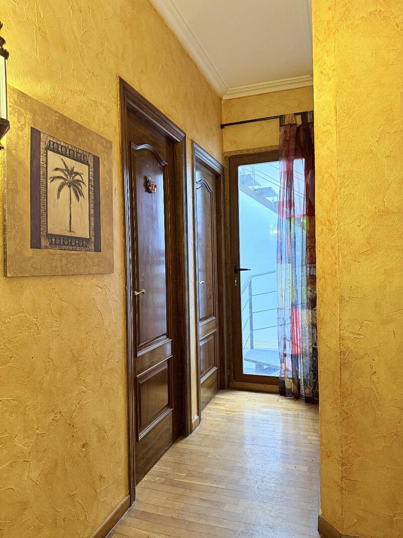 4 sovrum Radhus till salu