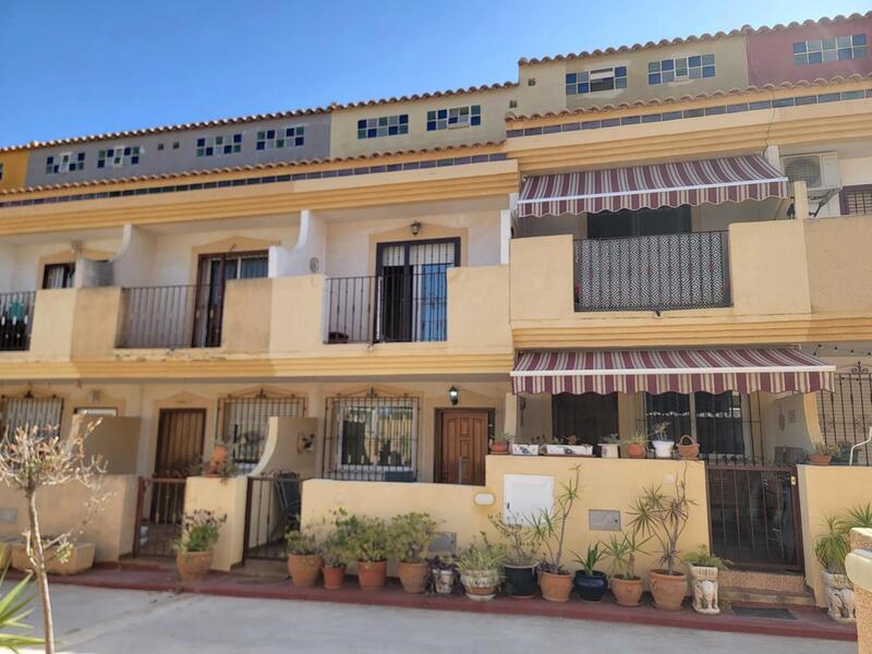 Townhouse for sale in Orihuela Costa, Alicante