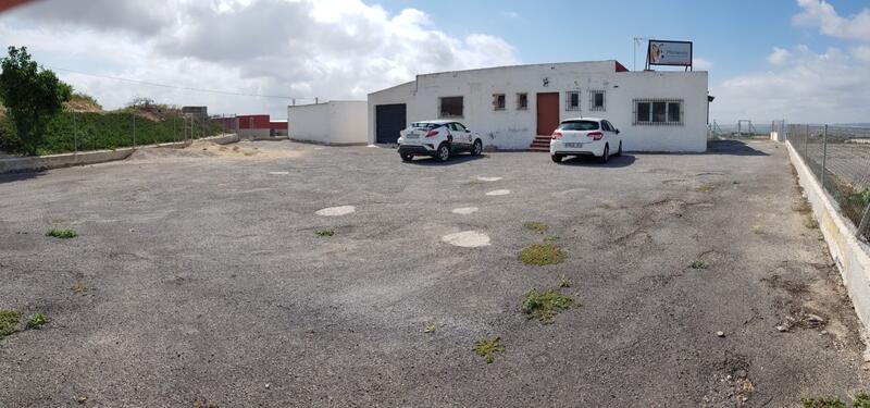 2 bedroom Country House for sale 2 bedroom Country House for sale