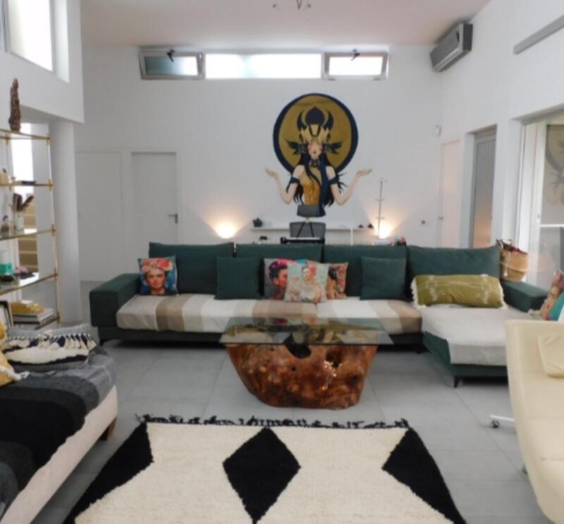 6 bedroom Villa for sale 6 bedroom Villa for sale