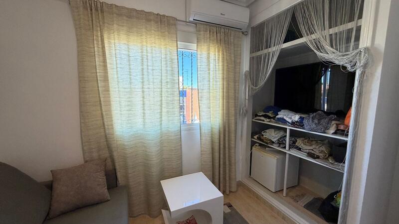 2 bedroom Townhouse for sale