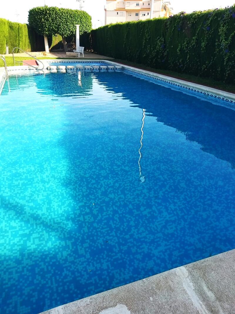 2 bedroom Townhouse for sale