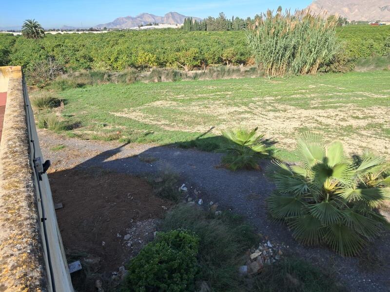 4 slaapkamer Landhuis Te koop 4 slaapkamer Landhuis Te koop