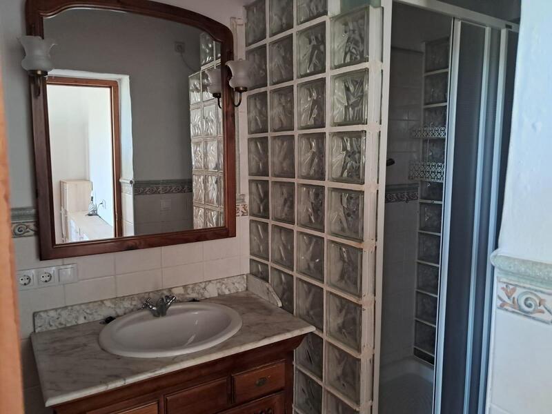 4 slaapkamer Landhuis Te koop 4 slaapkamer Landhuis Te koop