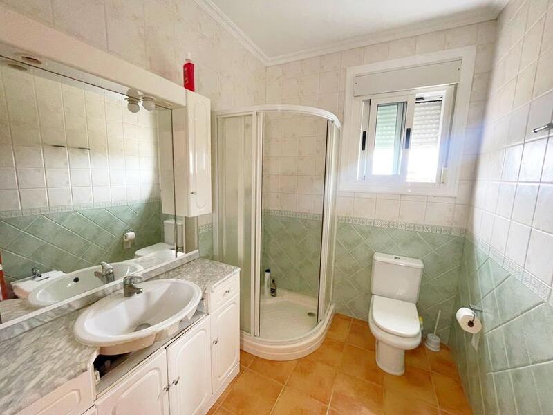 3 slaapkamer Landhuis Te koop 3 slaapkamer Landhuis Te koop