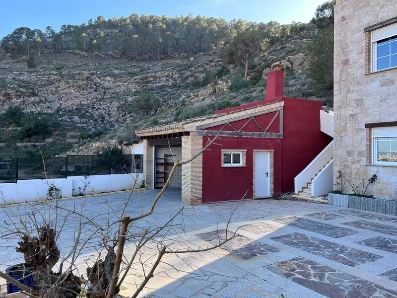 4 soveværelse Villa til salg