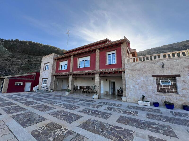 4 soveværelse Villa til salg