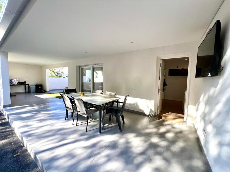 4 Cuarto Villa en venta