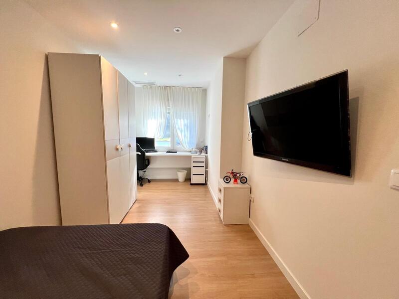 4 Cuarto Villa en venta